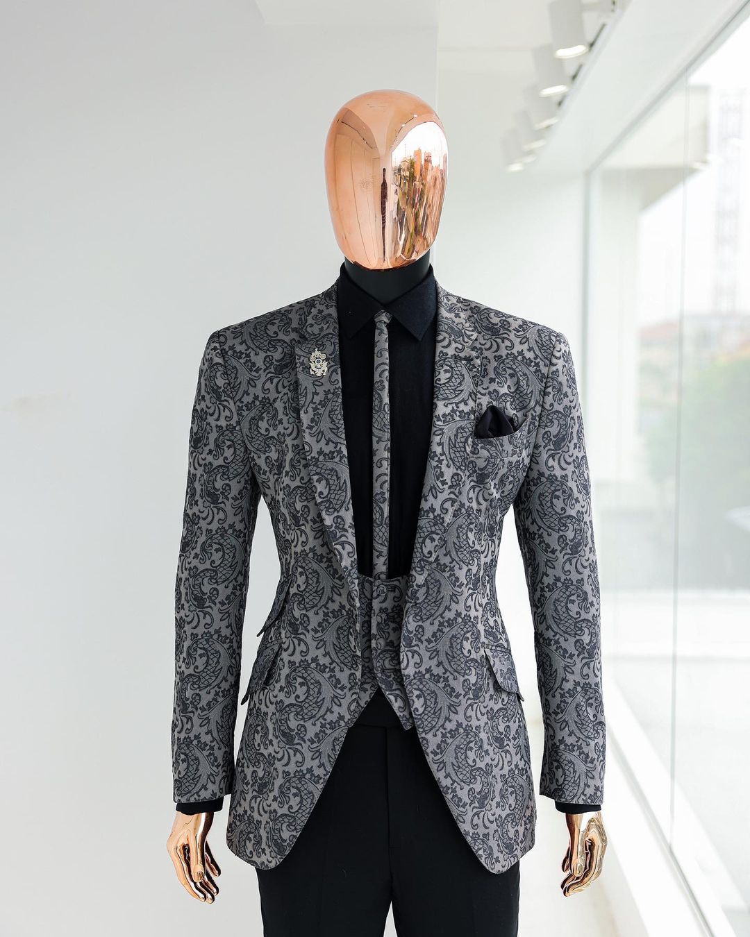 suit image